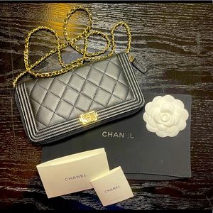Chanel Le Boy Wallet on Chain
